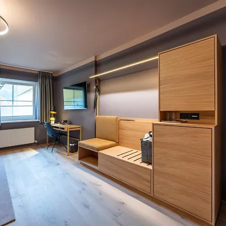 Zum Mohren Otel Reutte