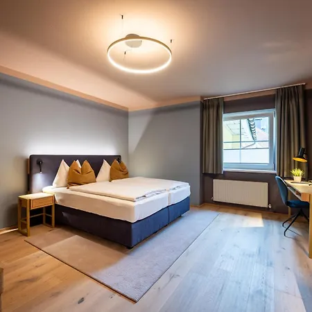 Zum Mohren Otel Reutte