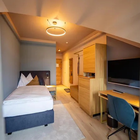 Zum Mohren Hotell 4*