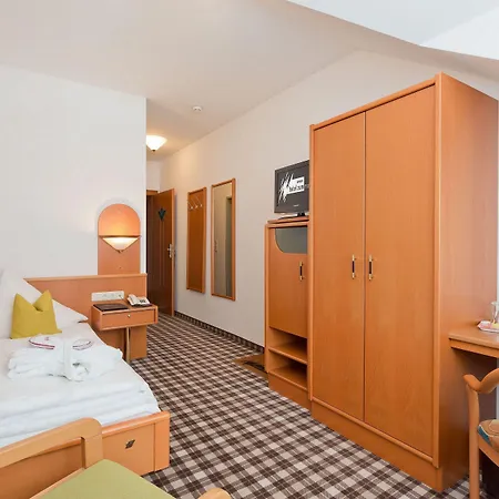 Zum Mohren 4*