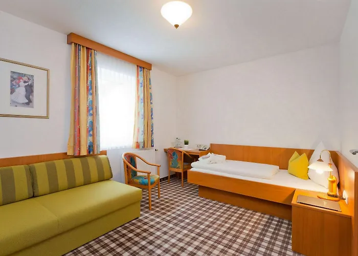 Hotell Zum Mohren 4*