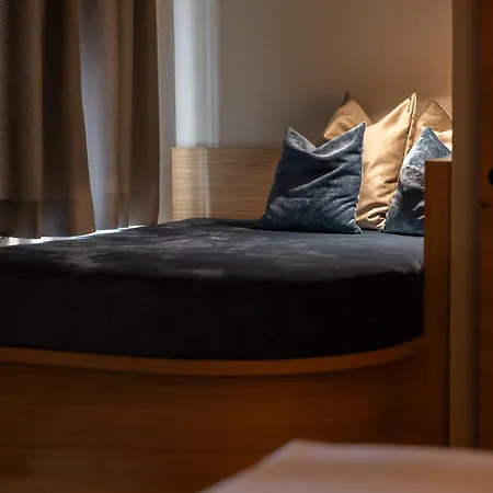 Zum Mohren Hotel 4*