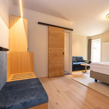 Zum Mohren 4*